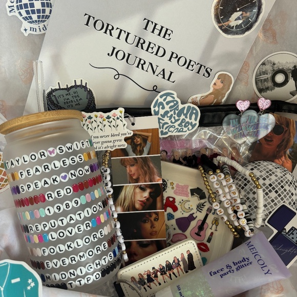 Taylor Swift Themed Gift Set - Picture 1 of 1